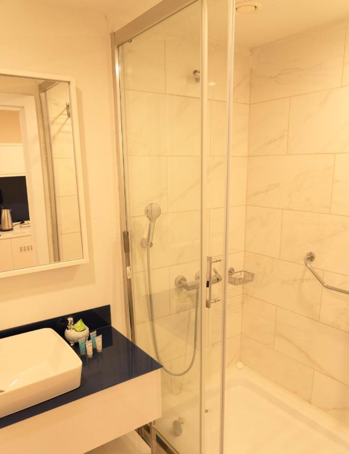 Cozy Apartments With Sea View Orbi City 1422 Batumi Exteriör bild